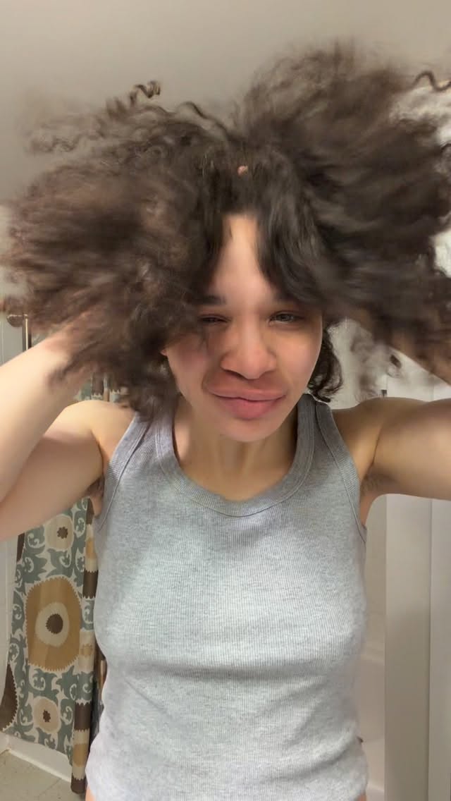 Trying out my @laifen_tech hairdryer for the first time  Products: kinkycurly stellar strands deep t